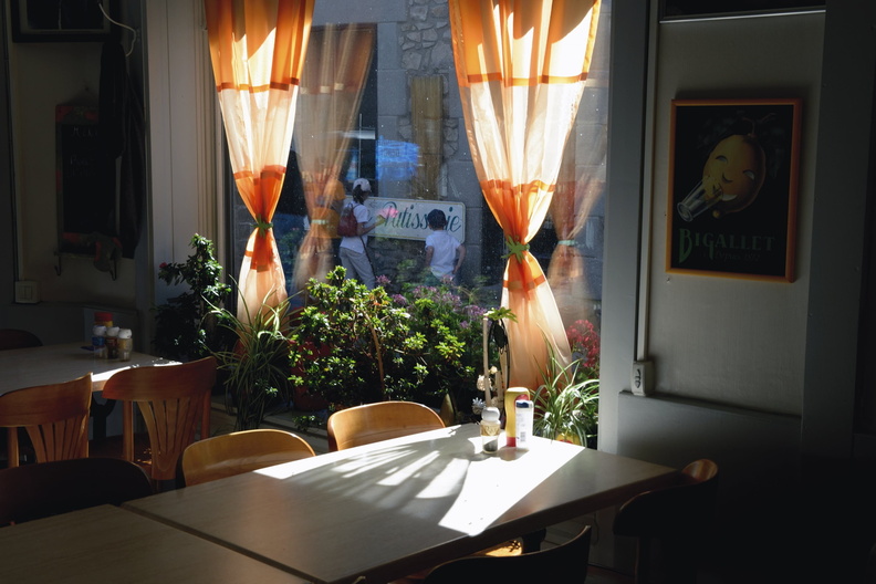 Cafe-de-la-Belote-Planfoy-photo-Pierrick-Bourgault_90785.jpg